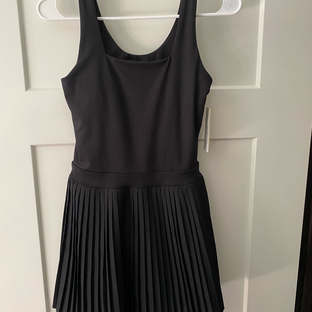 Black Pleated active Dress